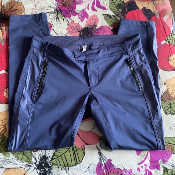 Lululemon Here To There Pant - Picture 6 of 11